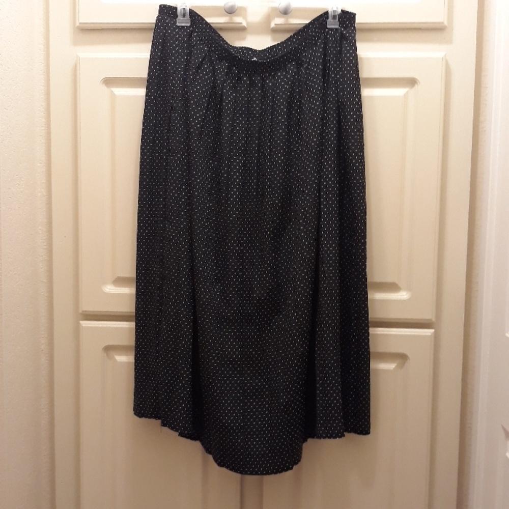 Elastic waist Maxi Skirt with pleats & polka dots